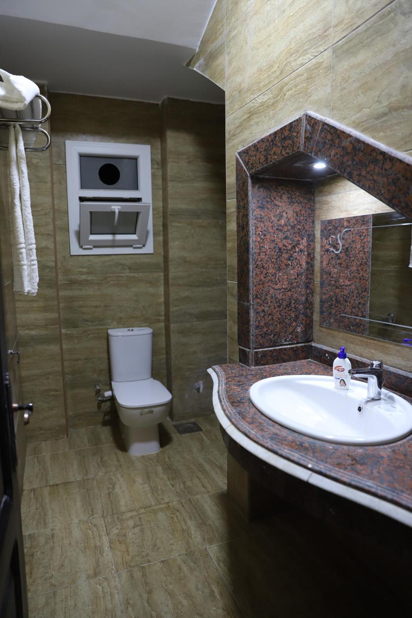 King Khufu Pyramids View Hotel Kafret el-Gabal 외부 사진