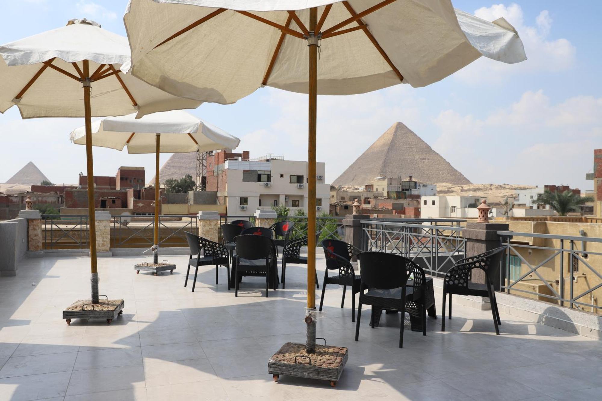 King Khufu Pyramids View Hotel Kafret el-Gabal 외부 사진