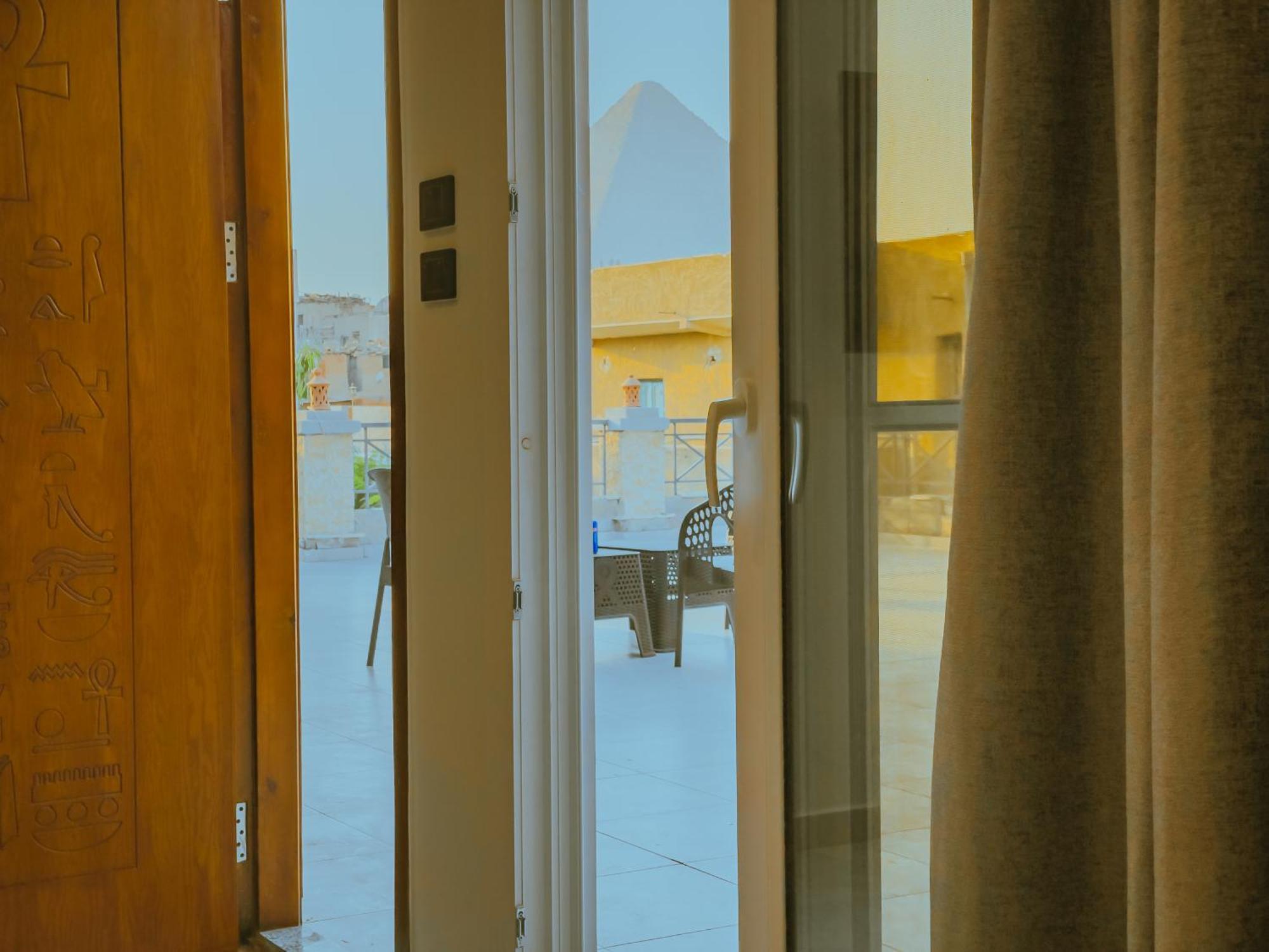 King Khufu Pyramids View Hotel Kafret el-Gabal 객실 사진