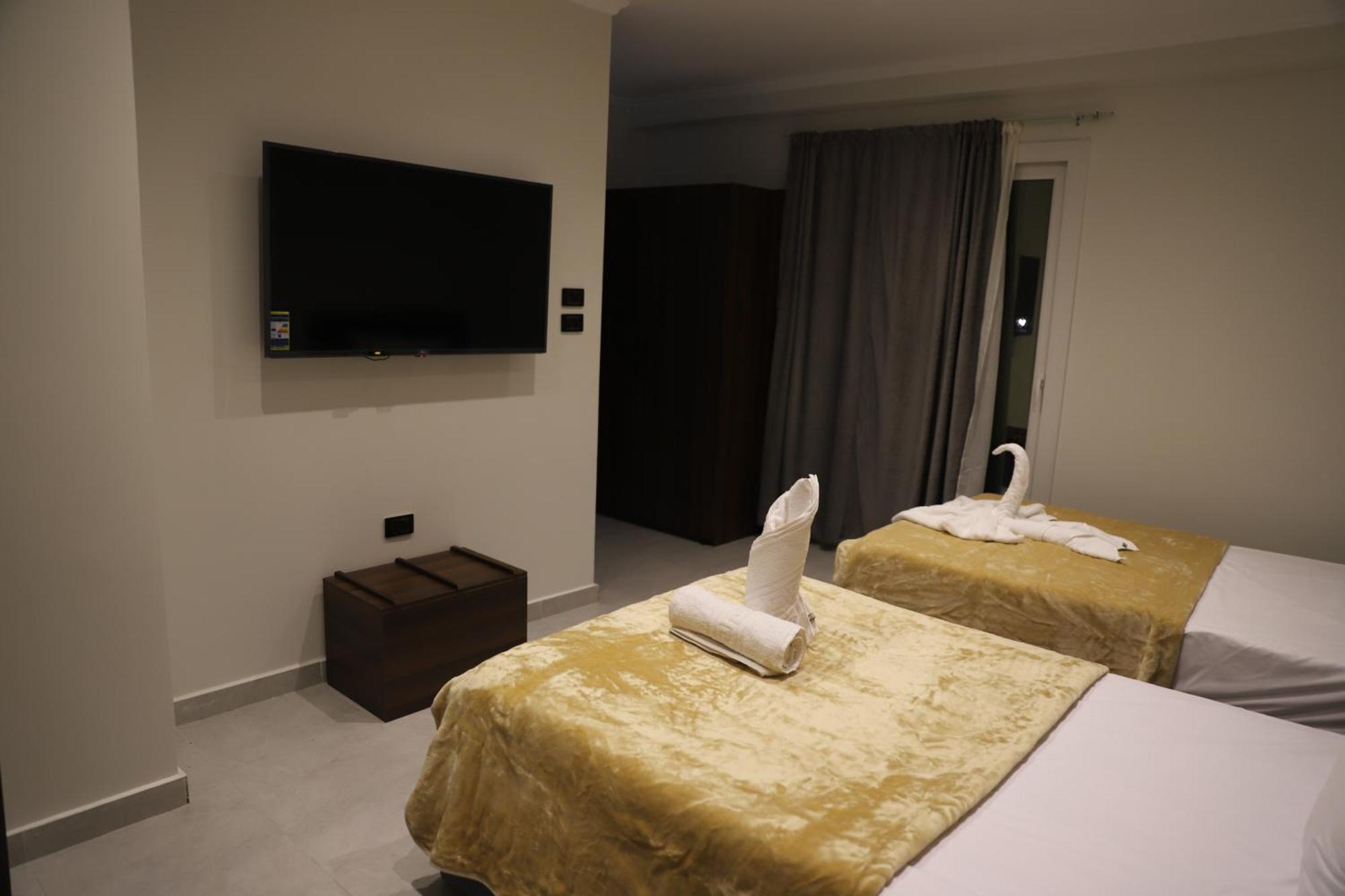 King Khufu Pyramids View Hotel Kafret el-Gabal 객실 사진