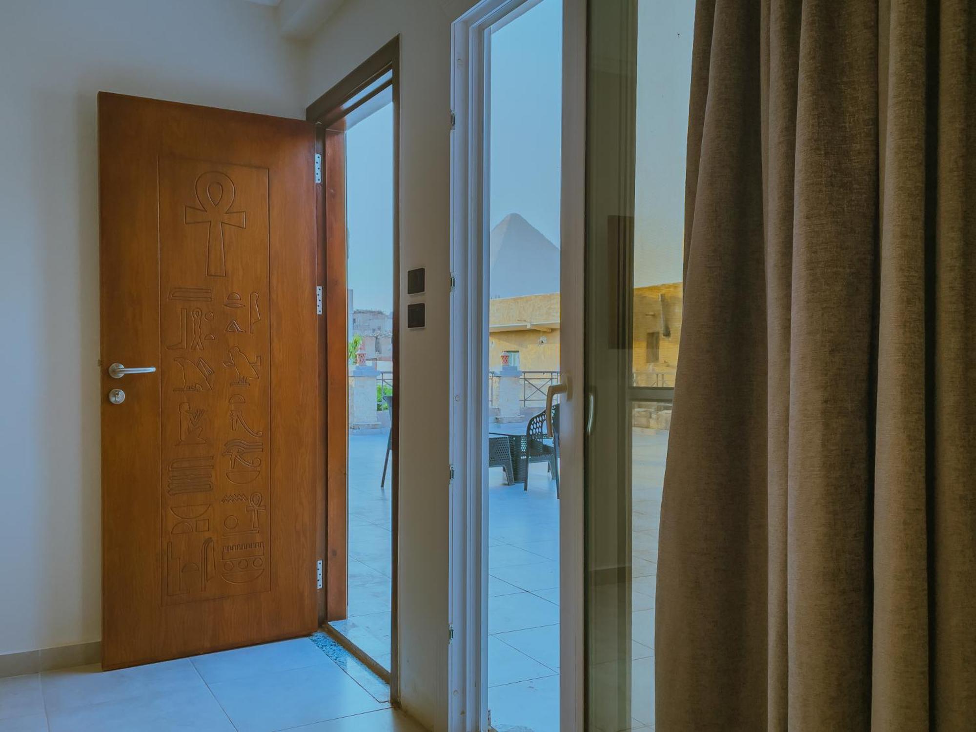 King Khufu Pyramids View Hotel Kafret el-Gabal 객실 사진