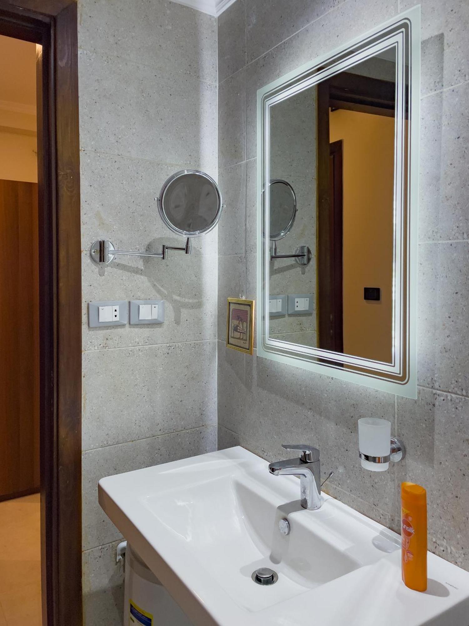 King Khufu Pyramids View Hotel Kafret el-Gabal 객실 사진